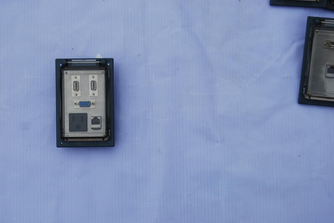 RS232BTݔϵRS232W(wng)j(lu)ӿ232(q) 
P(gun)I: