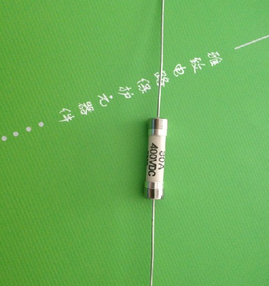 ߉Uz 400V 500V 700V 
P(gun)I: